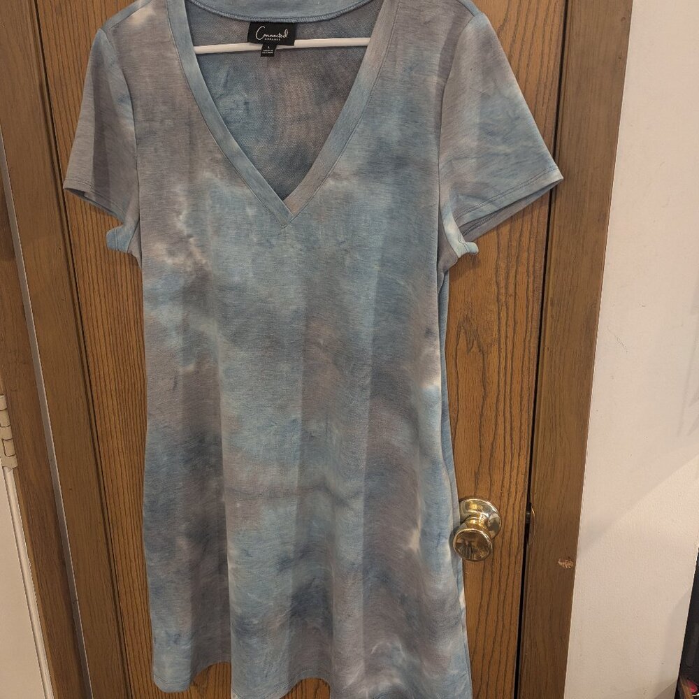 Tie Dye Short Sleeve V-Neck Dress Connected Apparel- Large
